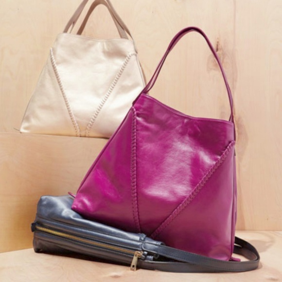 Neiman Marcus Handbags - NEIMAN MARCUS Whipstitch Leather Slouchy Tote Bag